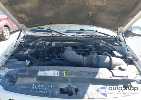 2002 Ford F-150 Lariat/Xlt из США, поврежденный, VIN 1FTRW08L32KB50745